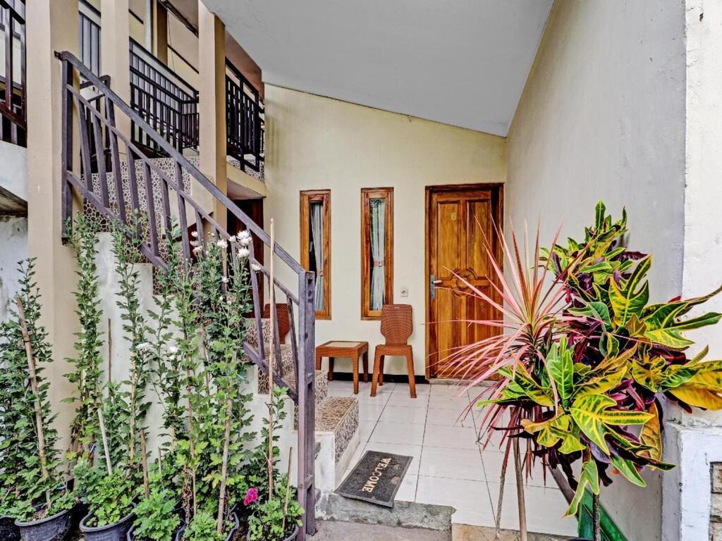 Adinda Homestay Lembang Extérieur photo