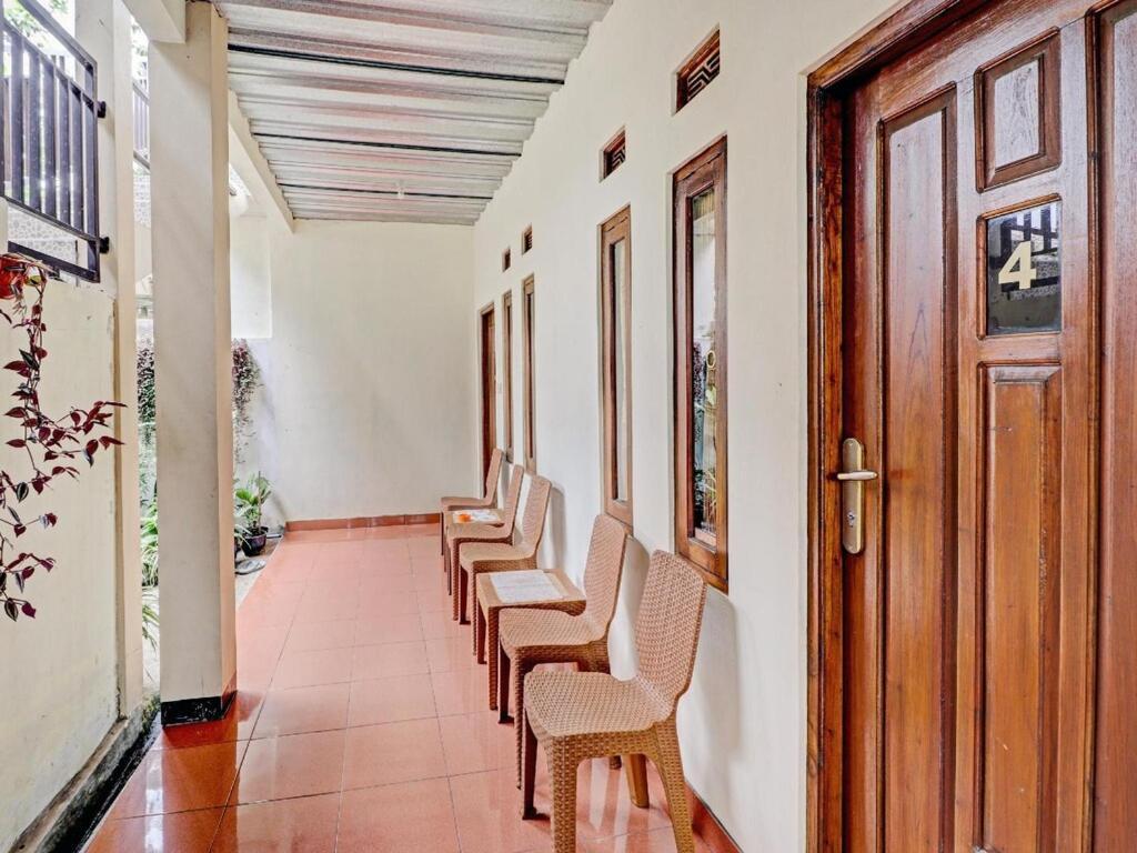 Adinda Homestay Lembang Extérieur photo